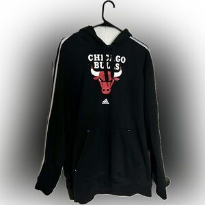 Adidas Men’s 2XL Black Chicago Bulls Graphic Hoodie